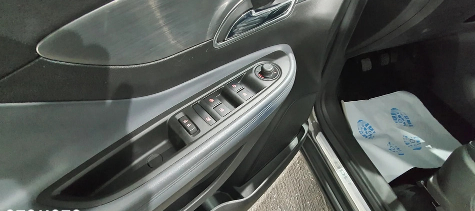 Opel Mokka cena 40900 przebieg: 187700, rok produkcji 2015 z Brańsk małe 667